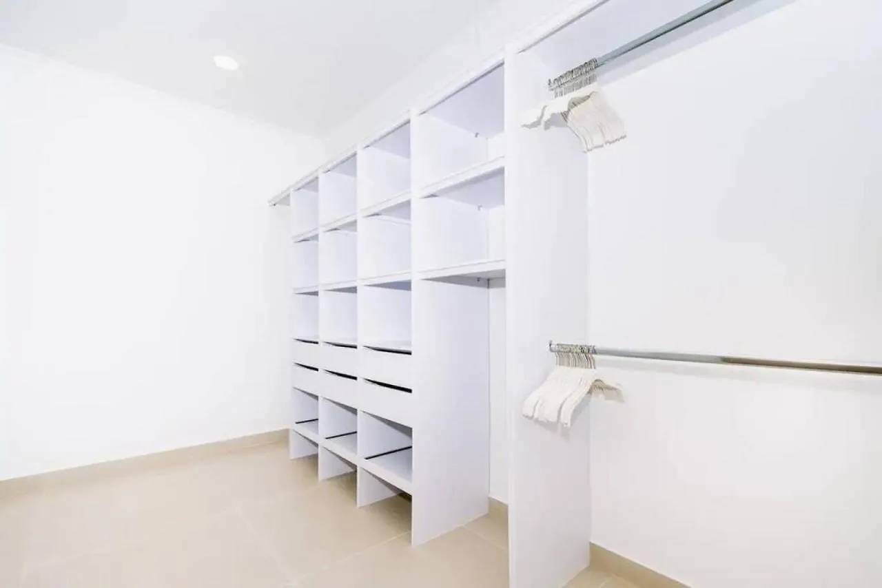 New 3Br 2Ba Modern Oasis 3-Min To Eagle Beach Palm Beach 0*,