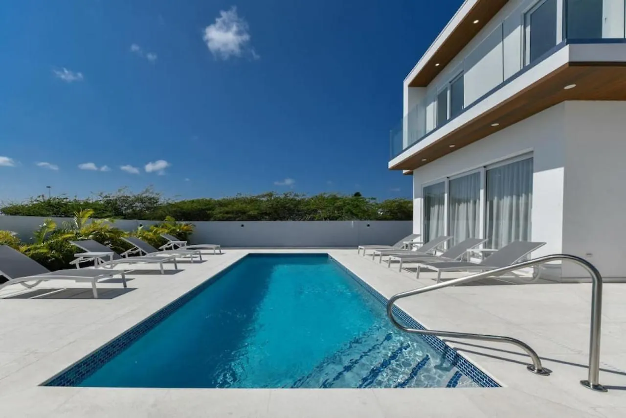 New 3Br 2Ba Modern Oasis 3-Min To Eagle Beach Palm Beach 0*,